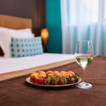 Хотел Regina Bed&wine *