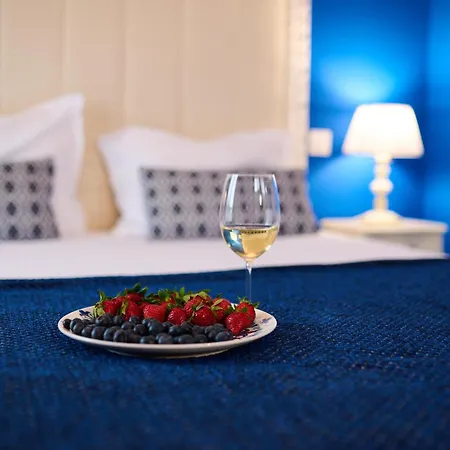 Regina Bed&wine Хотел *
