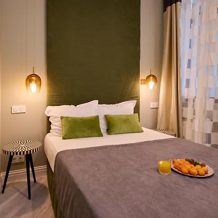Regina Bed&wine Хотел *